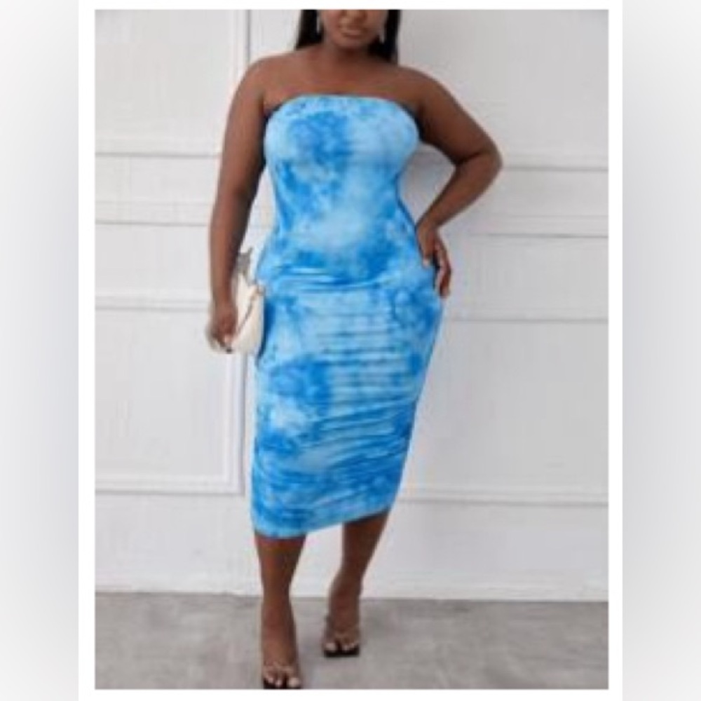 SHEIN PLUS SIZE Tie-Dye Blue Dress
